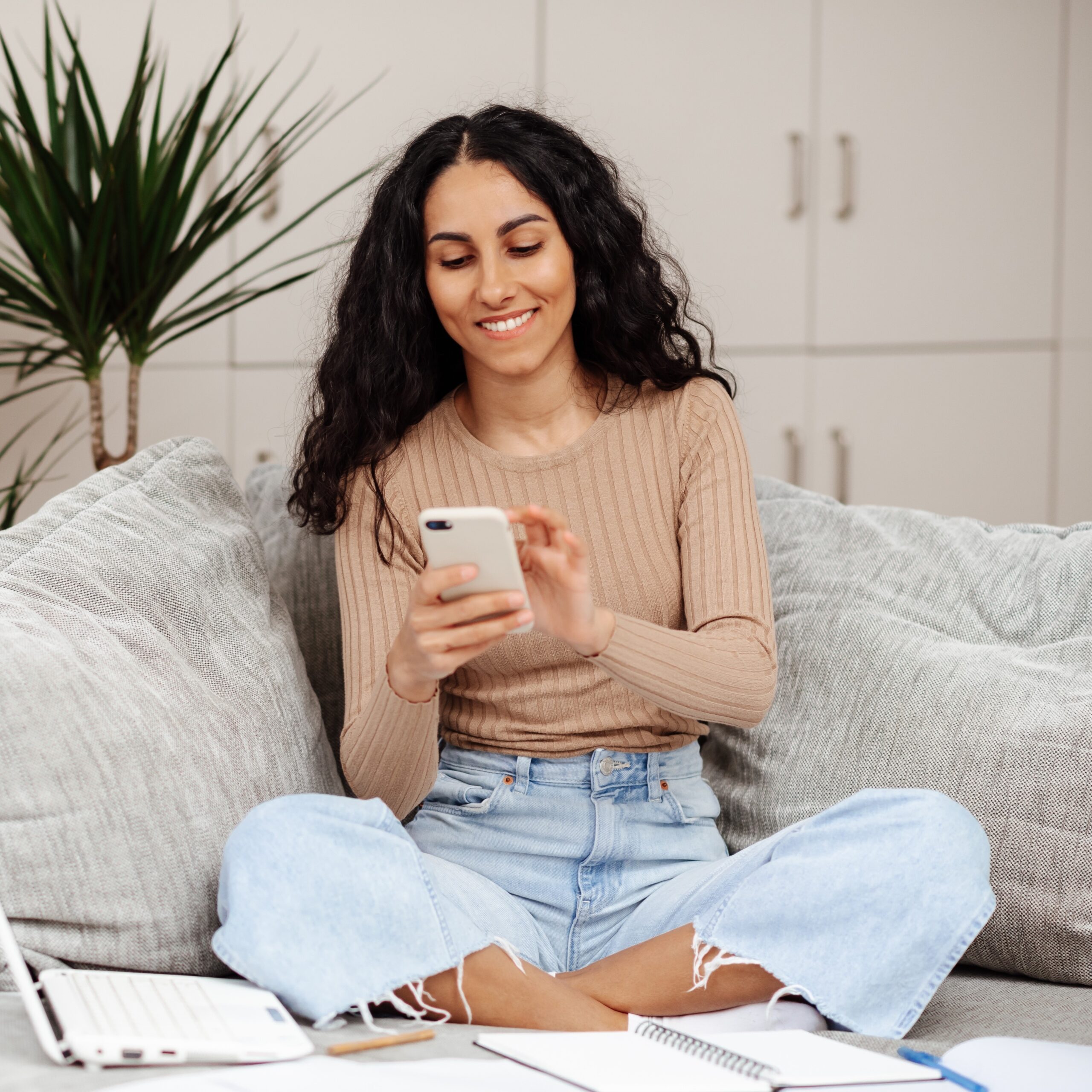 Woman looking for Parenting resources in Bedford, Indiana